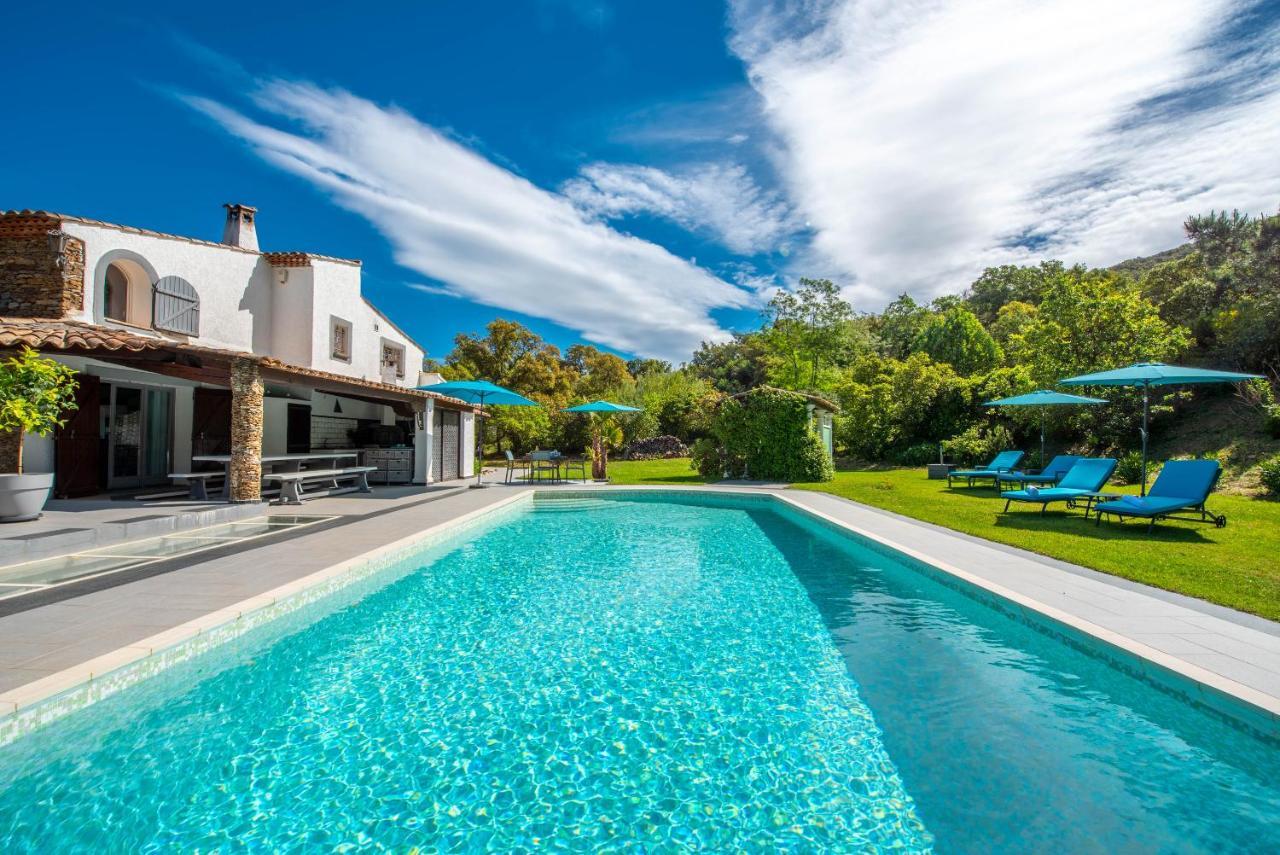 Le Joyau Du Golfe De St Tropez Alojamento de Acomodação e Pequeno-almoço Cogolin